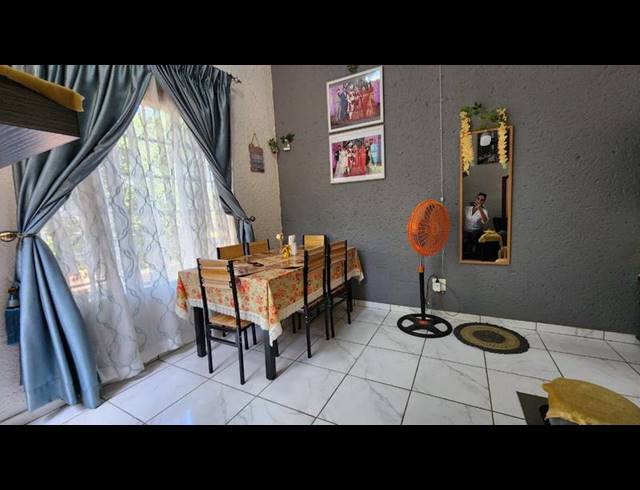 2 BEDROOM TOWNHOUSE FOR SALE IN BASSONIA
